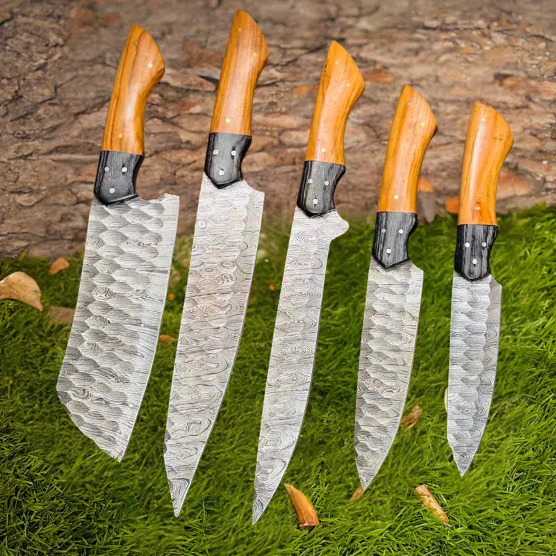 Damascus Chef Set of 5 pieces , Chef Knife high quality set , Kitchen Chef Knife Set , Forged Knife set for kitchen outdoor Activities Camping knife set