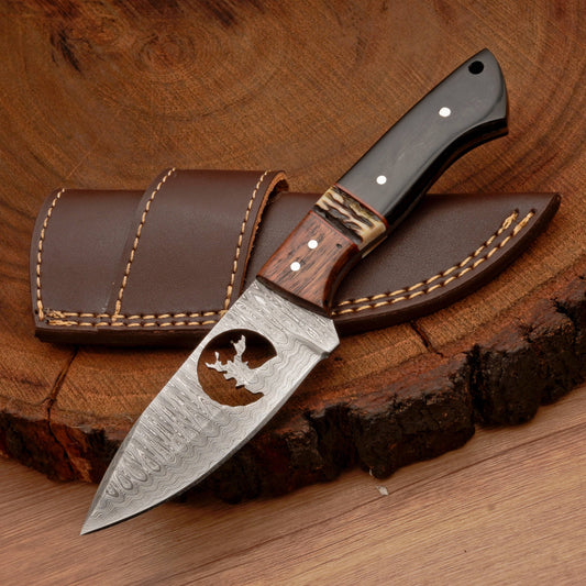 Full Tang Hand Forged Fixed Blade Damascus Steel Hunting Knife with Leather Sheath - Stag Antler handle