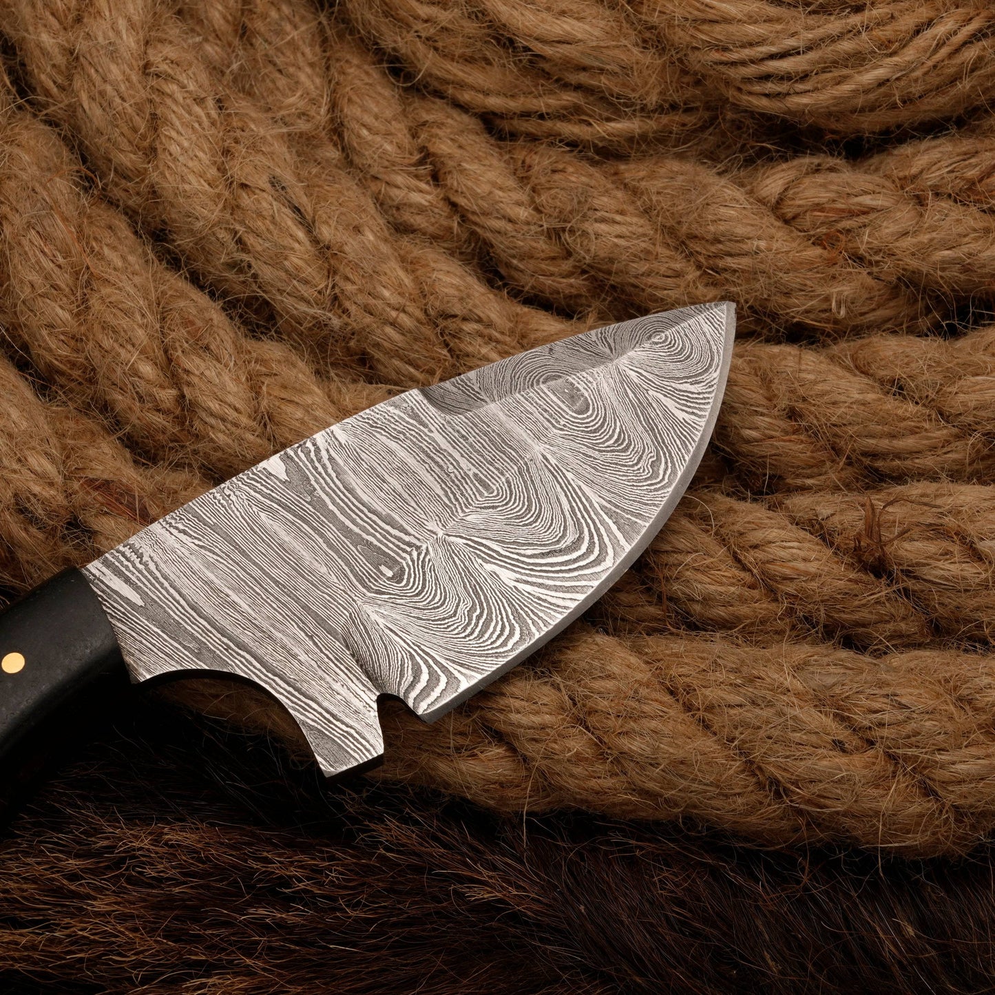 Handmade Damascus Steel Skinner Knife - Micarta Handle - Full Tang