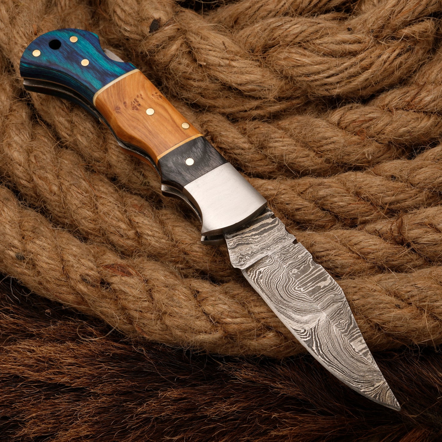 7" Handmade Damascus Steel Hunting Pocket Knife - Camping Folding Blade with Pakka & Olive Wood Handle