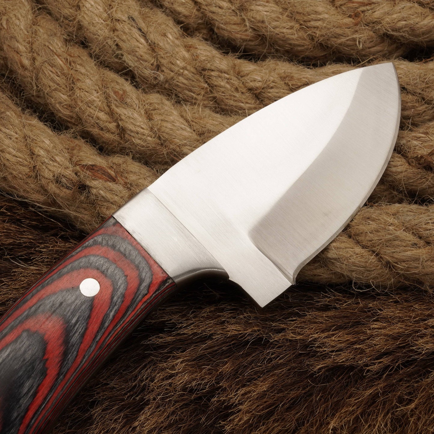 Handmade Stainless Steel Skinner Knife - Pakkawood Handle - Full Tang