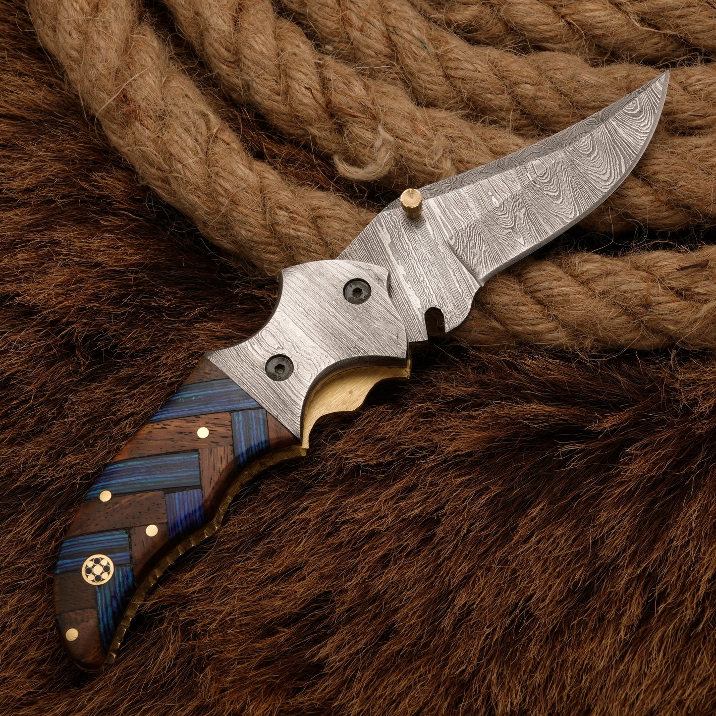 Handmade Damascus Steel Hunting Pocket Knife - Camping Folding Blade With Damascus steel Bolster