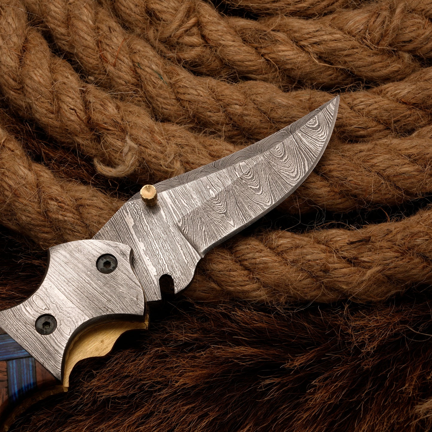 Handmade Damascus Steel Hunting Pocket Knife - Camping Folding Blade With Damascus steel Bolster