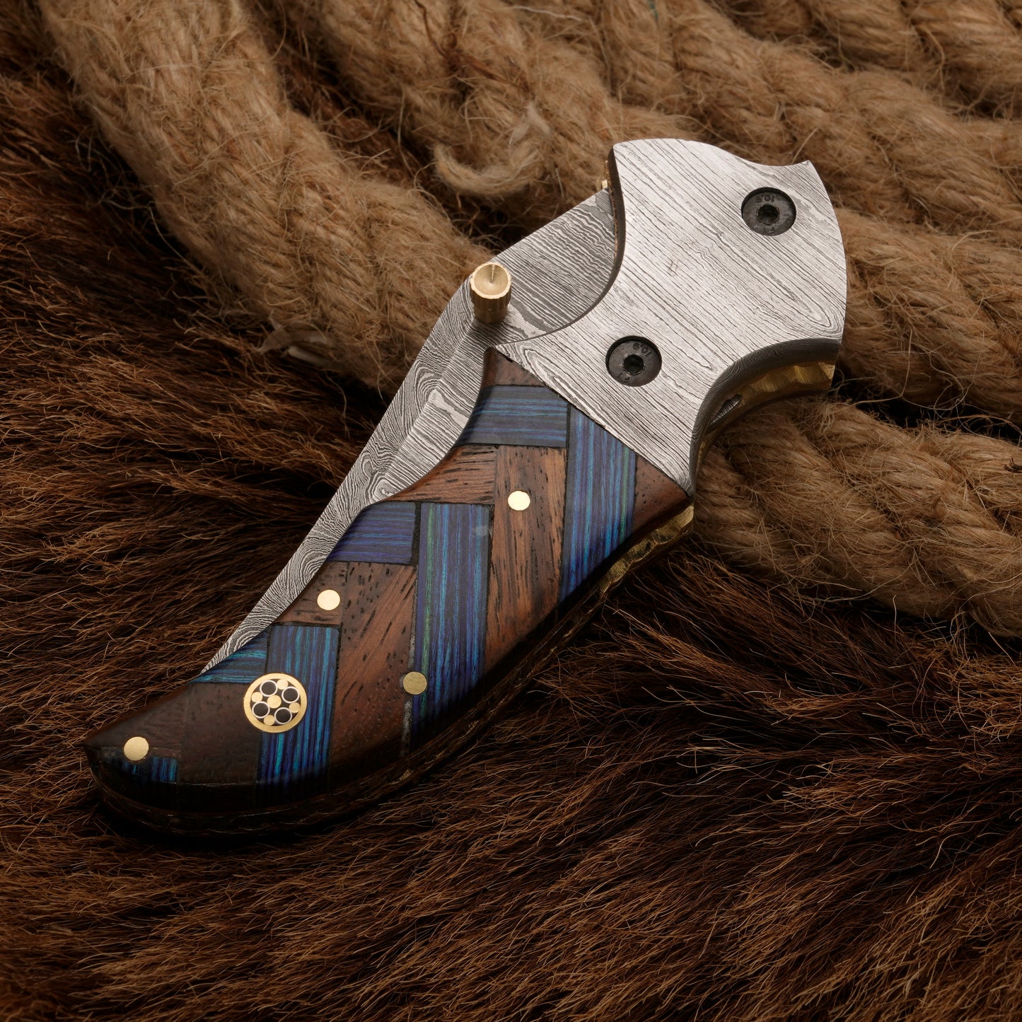 Handmade Damascus Steel Hunting Pocket Knife - Camping Folding Blade With Damascus steel Bolster