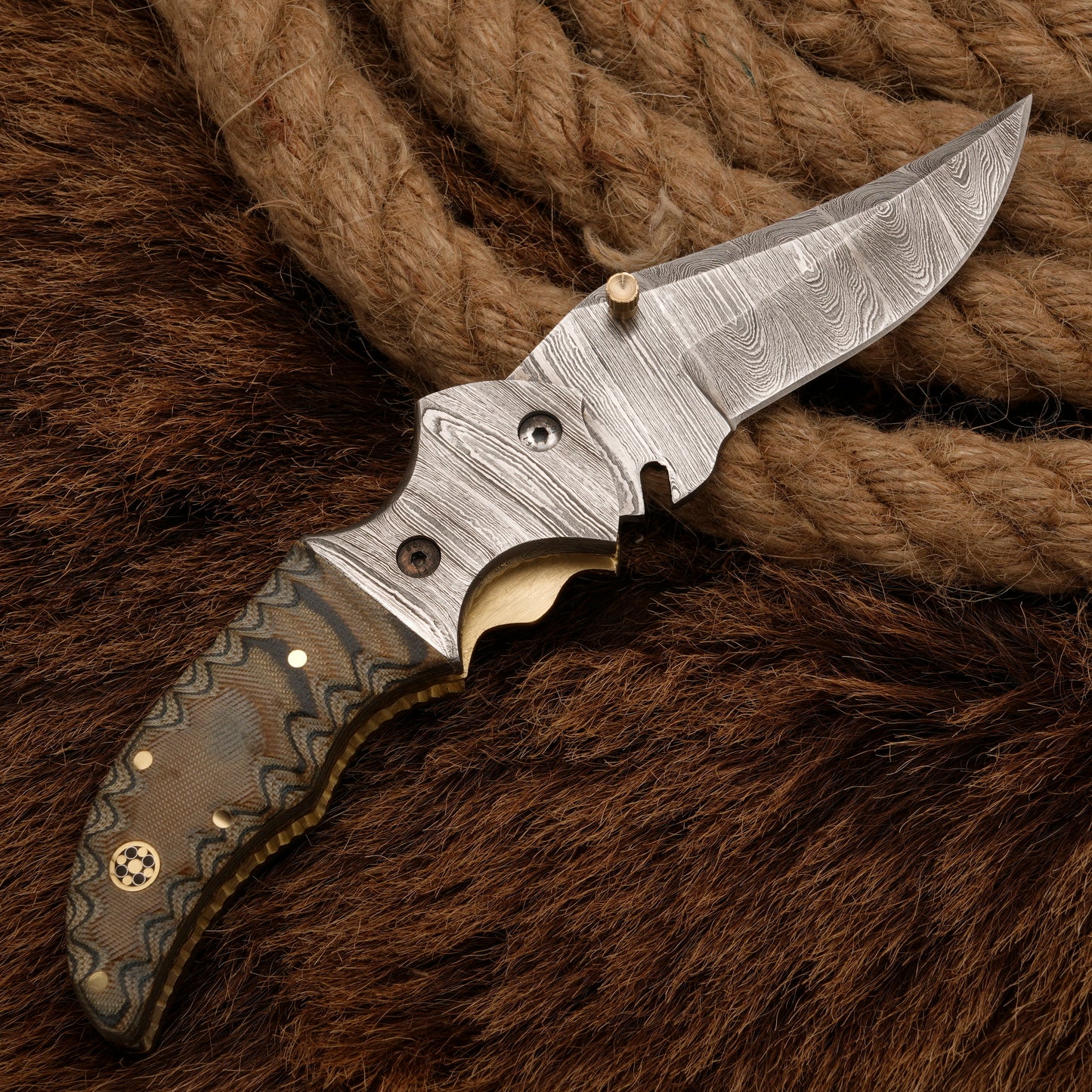 Handmade Damascus Steel Hunting Pocket Knife - Camping Folding Blade With Damascus steel Bolster