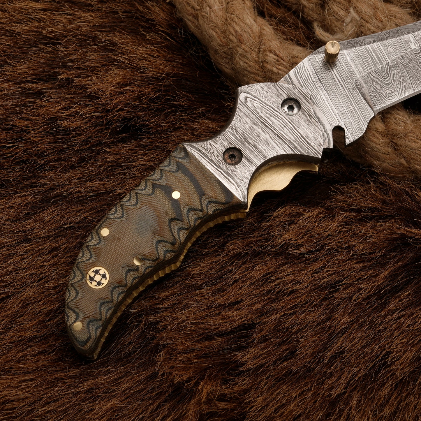 Handmade Damascus Steel Hunting Pocket Knife - Camping Folding Blade With Damascus steel Bolster